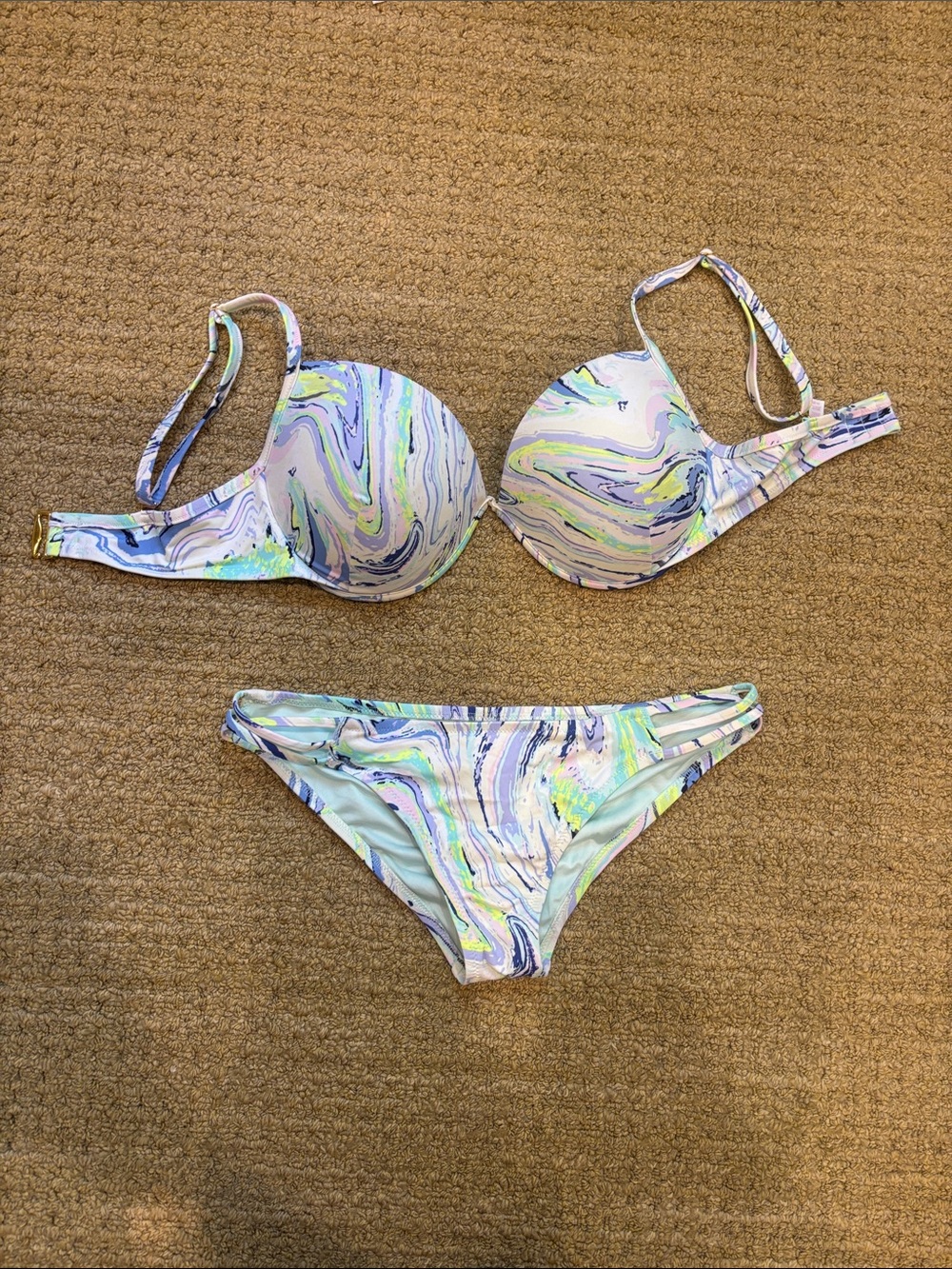 Women’s Victoria Secret Underwire Top Bikini Bathing suit Top 36DD Bottom Large